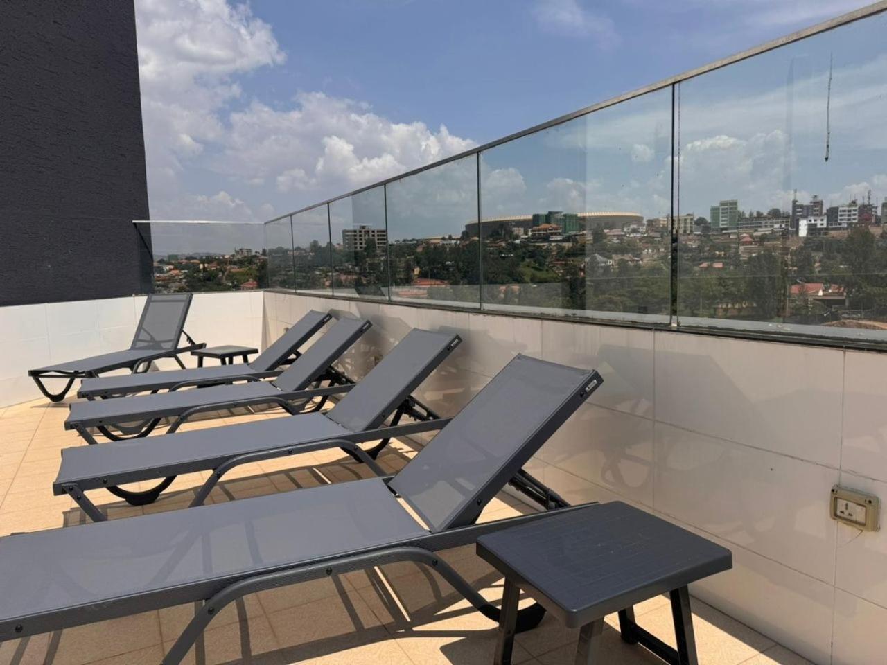 Cascadia Apartments Kigali Bagian luar foto