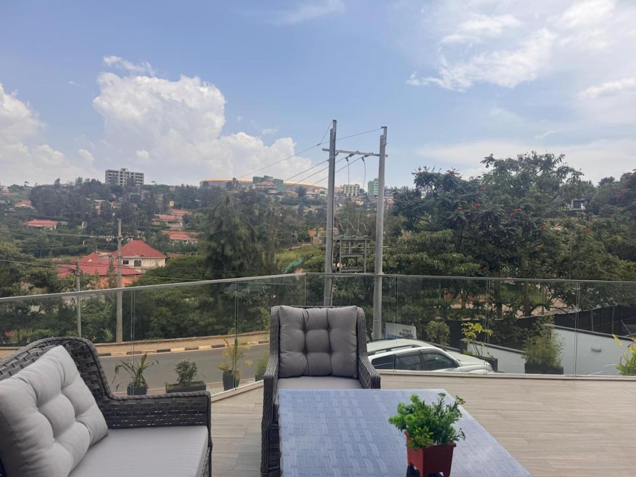 Cascadia Apartments Kigali Bagian luar foto