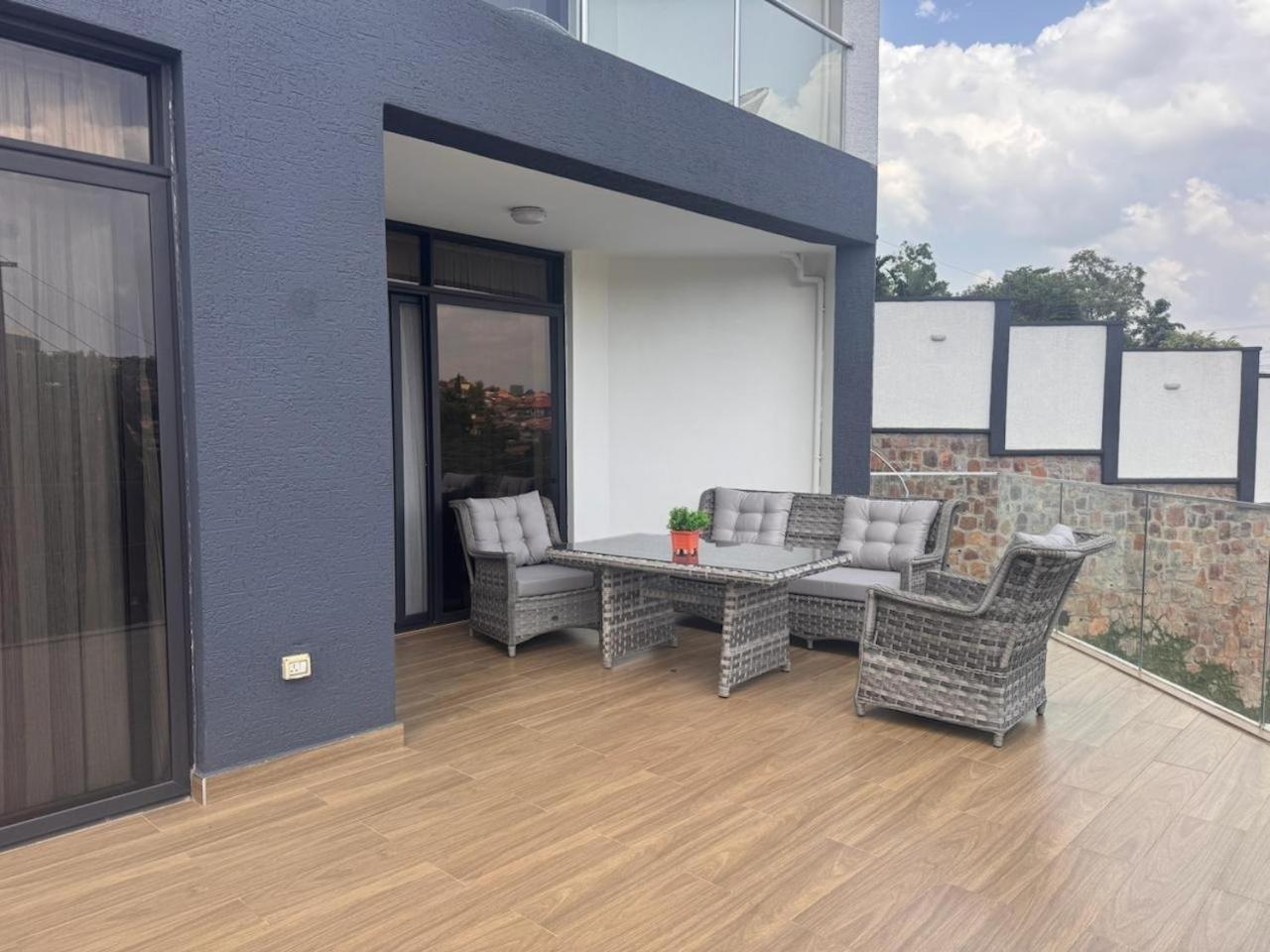 Cascadia Apartments Kigali Bagian luar foto